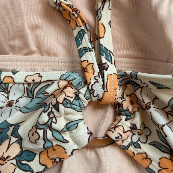 Cupshe Floral womens One Piece in Orange and Green - Picture 3 of 5